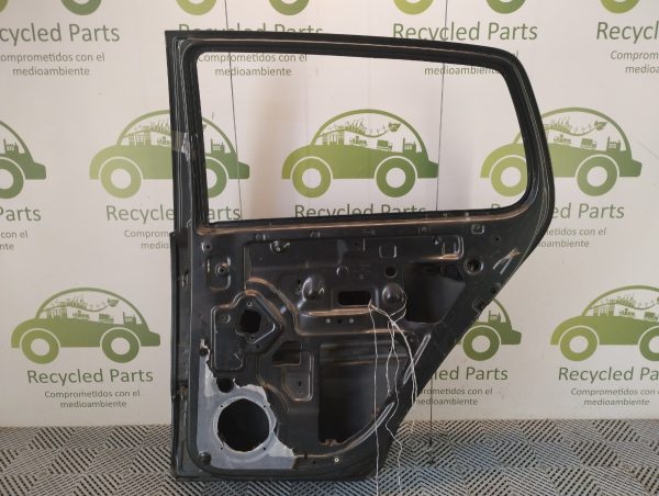 Puerta Trasera Derecha Vw Fox Ln (05175667)