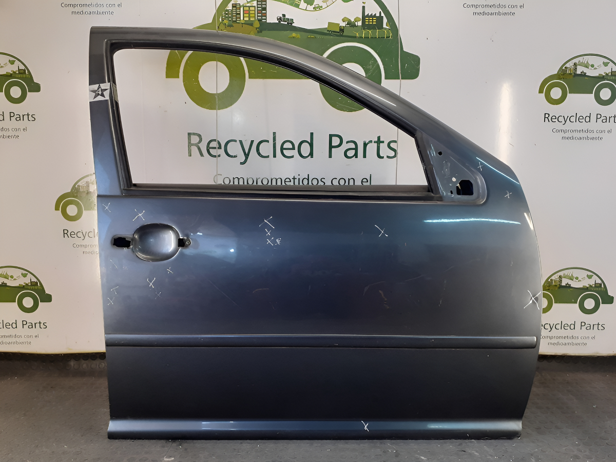 Puerta Delantera Derecha Vw Bora (04422088)