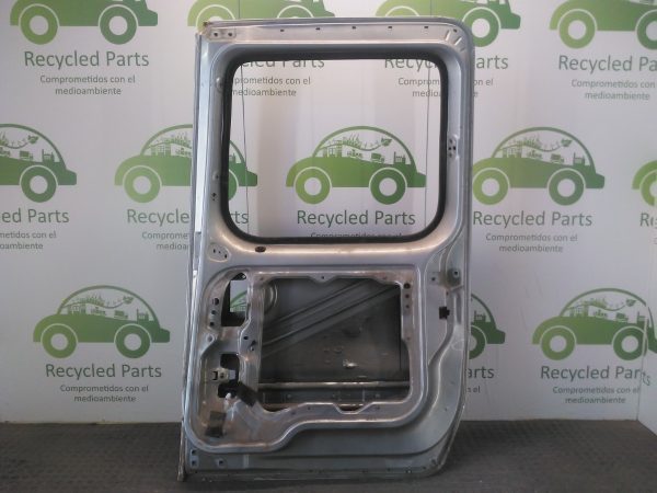 Puerta Trasera Derecha Renault Kangoo (04021520)
