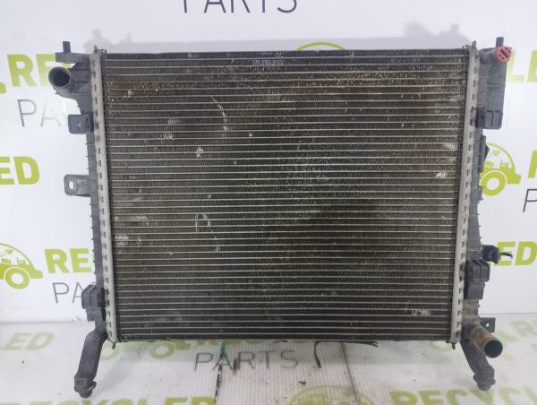 Radiador De Agua Nissan Versa 1.6 (05276982)