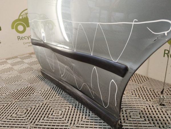 Puerta Trasera Izquierda Vw Passat B5 (04823078)