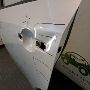 Puerta Trasera Izquierda Nissan Sentra B16 (04471985)