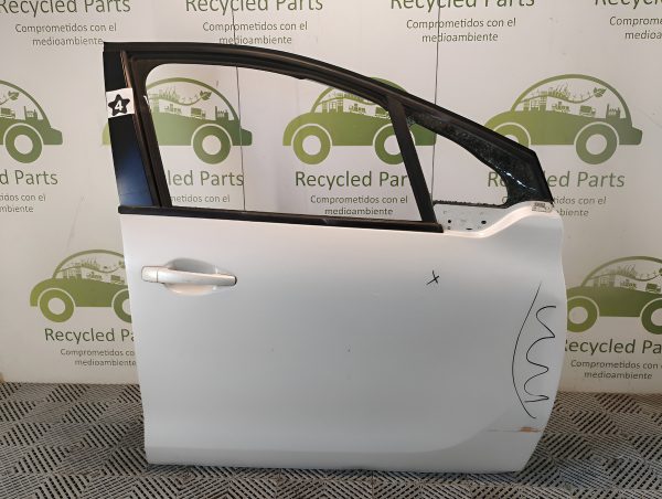 Puerta Delantera Derecha Peugeot 208 (05698101)