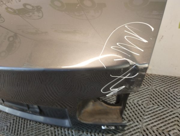 Tapa De Baul Vw Vento Lv (05710611)
