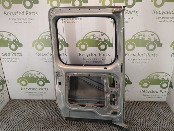 Puerta Trasera Izquierda Renault Kangoo (05517121)