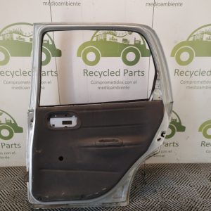 Puerta Trasera Derecha Chevrolet Corsa (05135590)