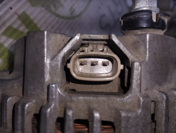 Alternador Nissan Tiida 1.8 (03163433)
