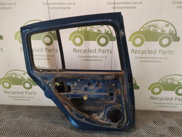 Puerta Trasera Izquierda Renault Clio 2 (05721218)
