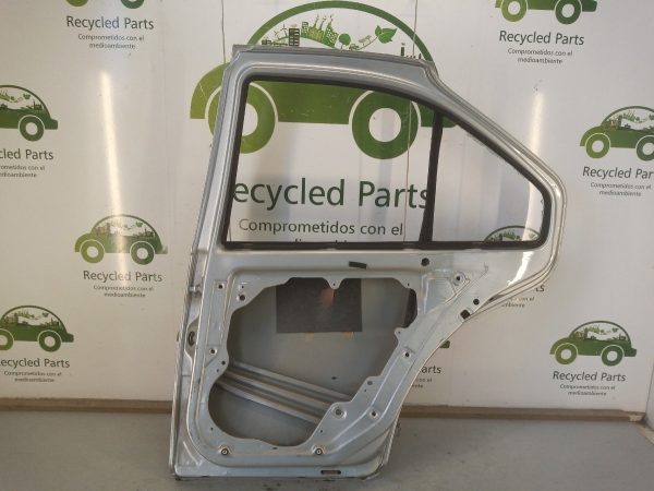 Puerta Trasera Derecha Vw Bora (03209219)