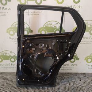 Puerta Trasera Derecha Chevrolet Tracker (05632170)