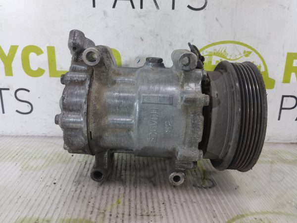 Compresor De A/a Renault Clio 1.5 Dci (05919284)