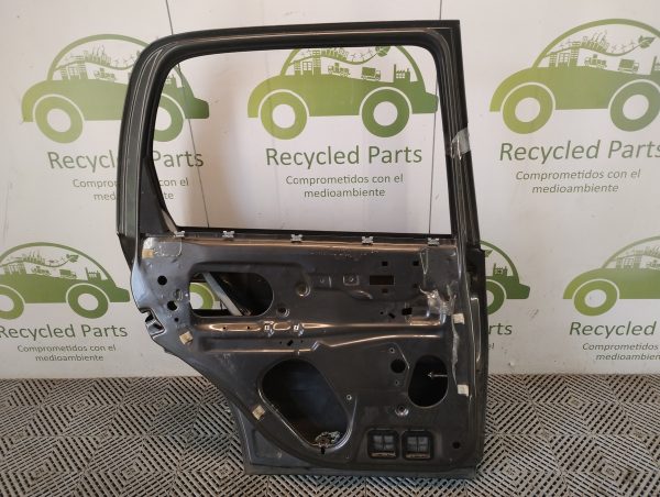 Puerta Trasera Izquierda Chevrolet Corsa (05700212)