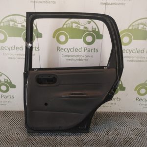 Puerta Trasera Derecha Chevrolet Corsa (06145194)