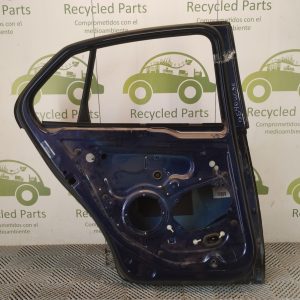 Puerta Trasera Izquierda Vw Vento Lv (05402636)
