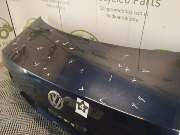 Tapa De Baul Vw Vento Li (05749825)