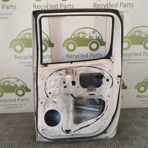 Puerta Trasera Derecha Toyota Hilux (04449818)
