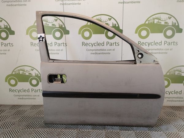 Puerta Delantera Derecha Chevrolet Corsa (05374784) Lp