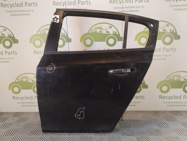 Puerta Trasera Izquierda Chevrolet Cruze 5p (05015864) Lp