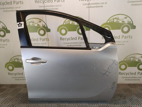 Puerta Delantera Derecha Peugeot 208 (04468676)
