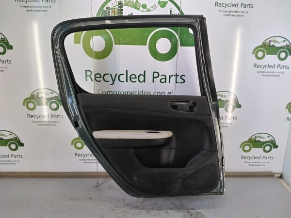 Puerta Trasera Izquierda Peugeot 307 (04157667)