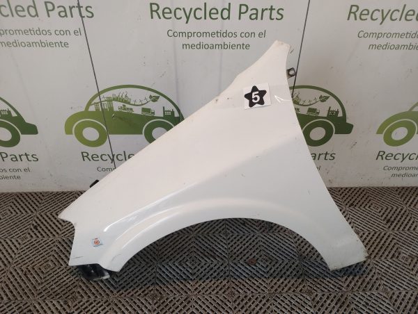 Guardabarro Izquierdo Chevrolet Celta (05866732)