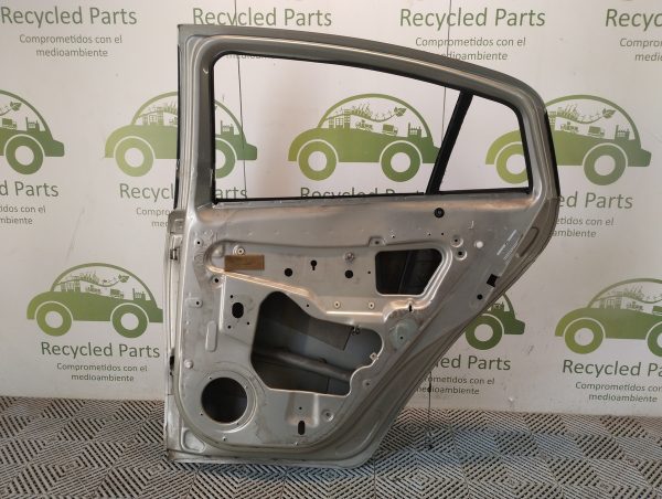 Puerta Trasera Derecha Chevrolet Agile (05307679)
