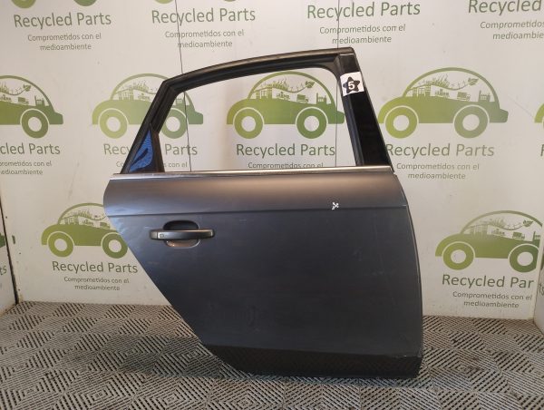 Puerta Trasera Derecha Audi A4 B8 (05706549)