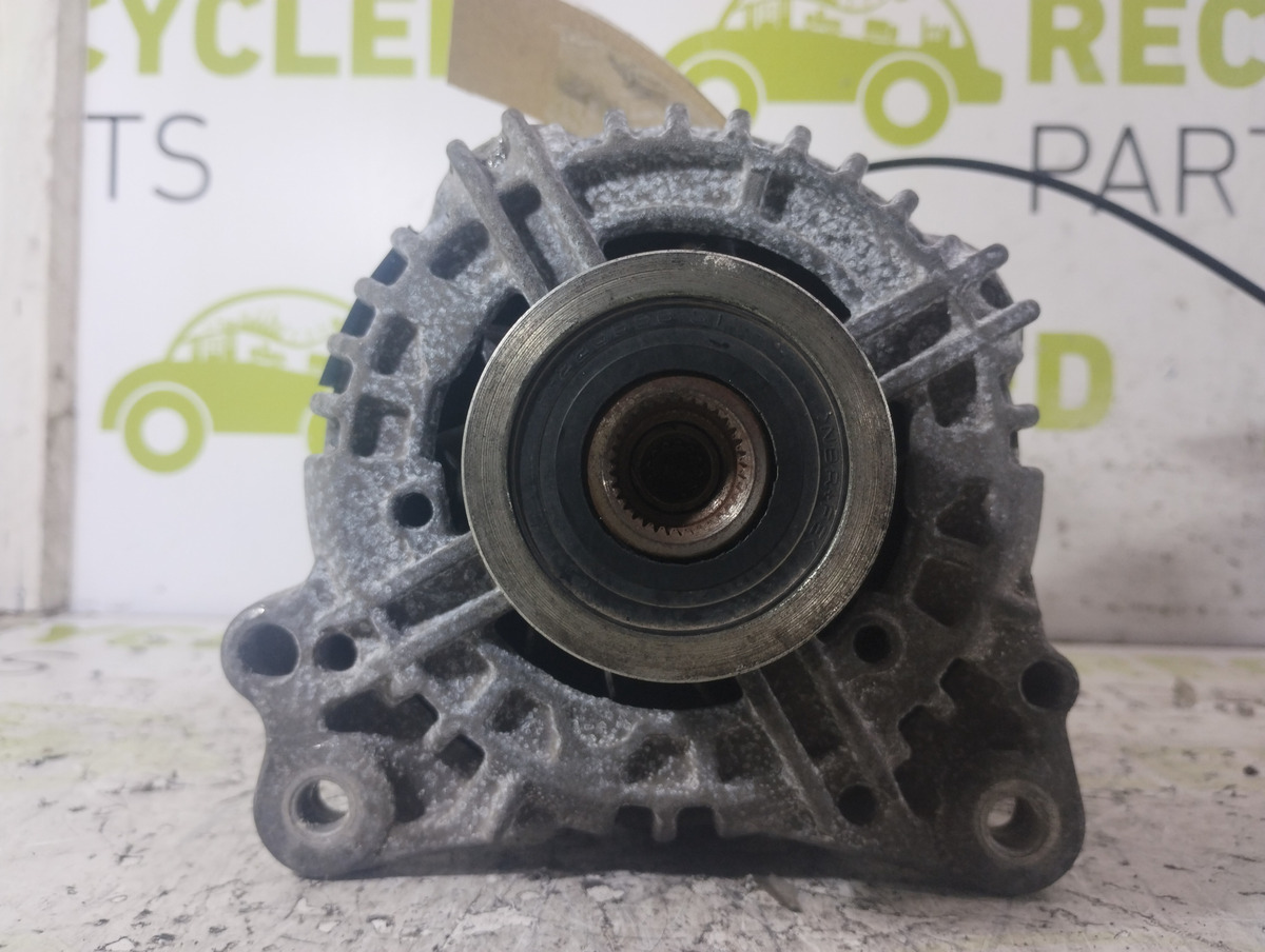 Alternador Vw Vento 2.5 (06120242)
