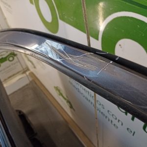 Puerta Delantera Izquierda Nissan Versa (04378788)