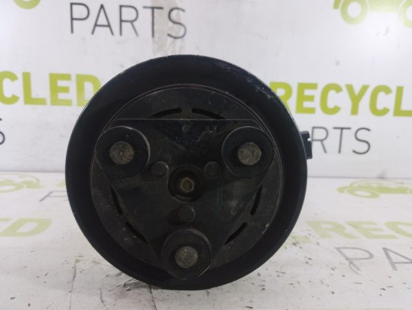 Compresor De A/a Ford Fiesta Max 1.6 (05158929)