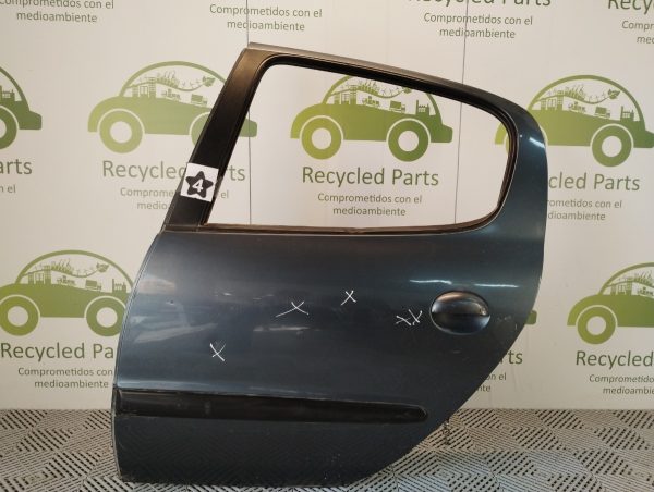 Puerta Trasera Izquierda Peugeot 206 (04685885)