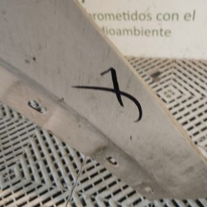 Guardabarro Izquierdo Chevrolet Corsa (03588435)