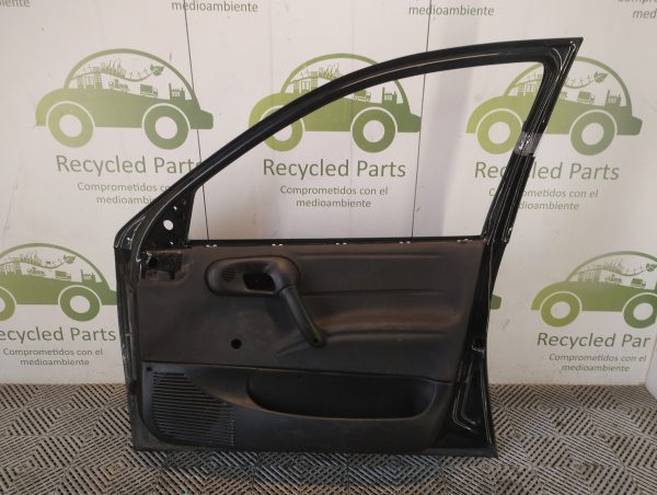 Puerta Delantera Derecha Chevrolet Corsa (06145198)