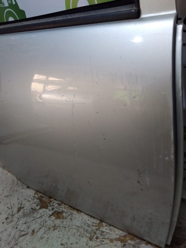 Puerta Trasera Derecha Chevrolet Corsa (03717271) Lp