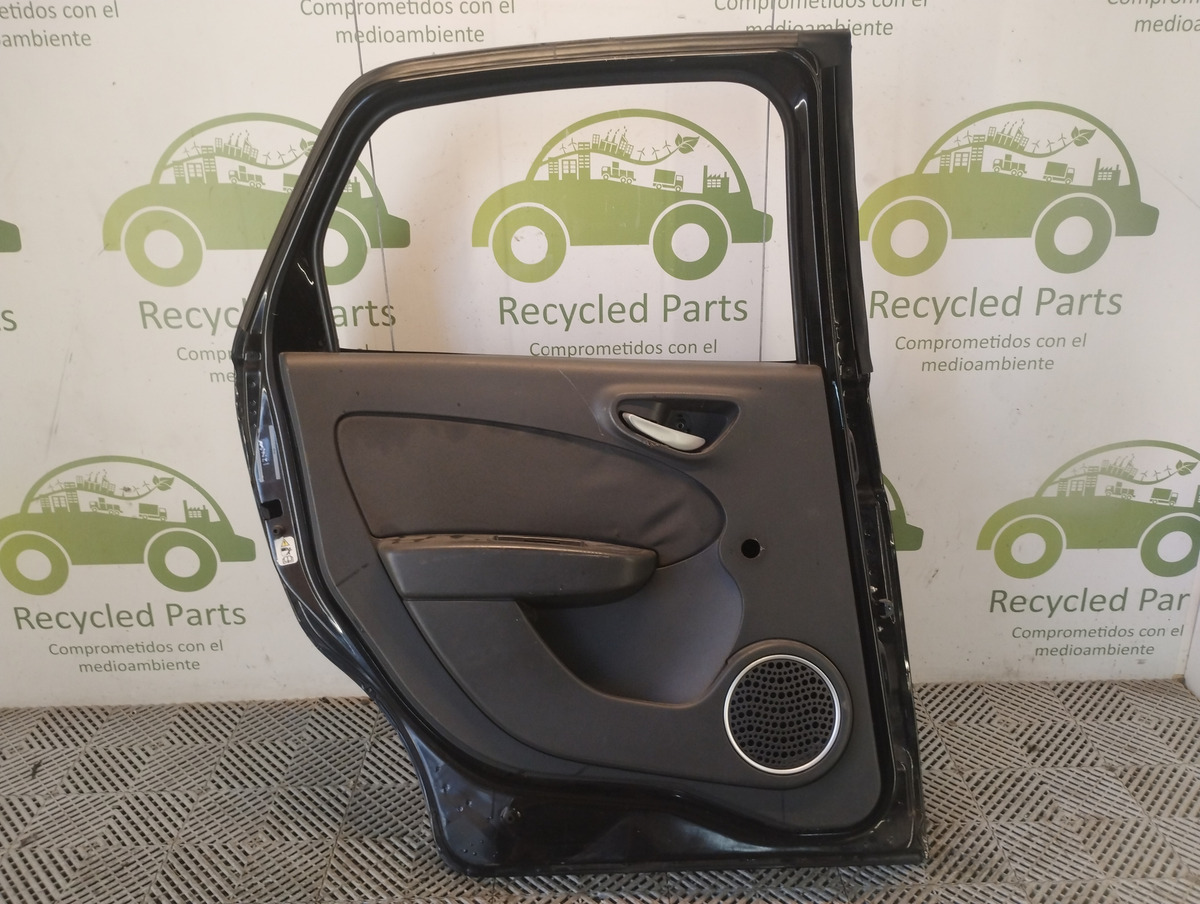 Puerta Trasera Izquierda Fiat Grand Siena (05608997)