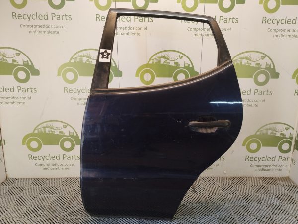 Puerta Trasera Izquierda Mercedes Benz A160 (04446869)