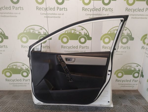 Puerta Delantera Derecha Toyota Corolla G11 (05854280)