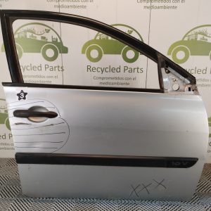 Puerta Delantera Derecha Renault Megane 2 (04814047)