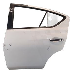 Puerta Trasera Izquierda Nissan Versa (05688596)