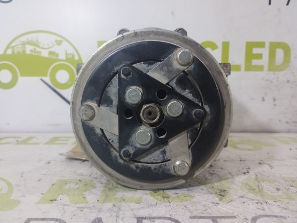 Compresor De A/a Peugeot 207 1.4 Hdi (04864706)