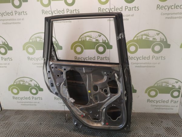 Puerta Trasera Izquierda Honda Fit Li (05571613)