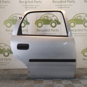 Puerta Trasera Derecha Chevrolet Corsa (05884203)