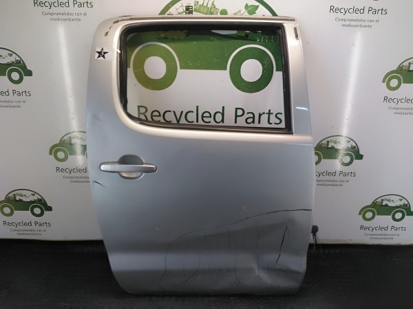 Puerta Trasera Derecha Toyota Hilux (03655506) Lp