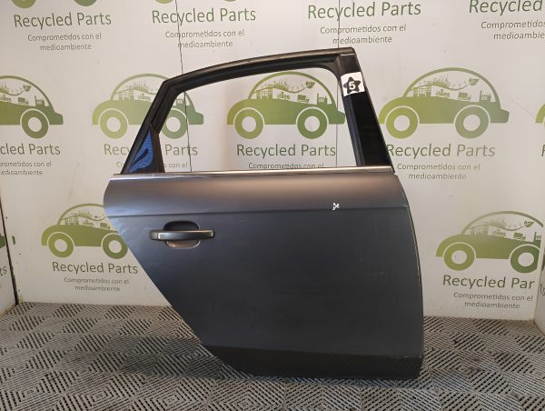 Puerta Trasera Derecha Audi A4 B8 (05706549)