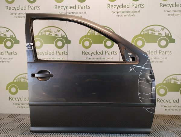 Puerta Delantera Derecha Vw Bora (04868275)