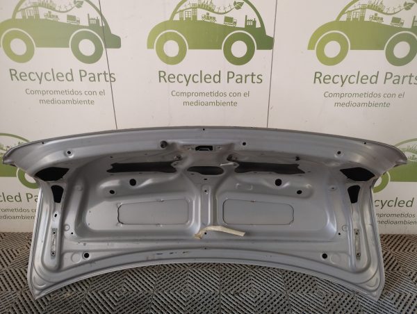 Tapa De Baul Toyota Corolla G10 (05602534)