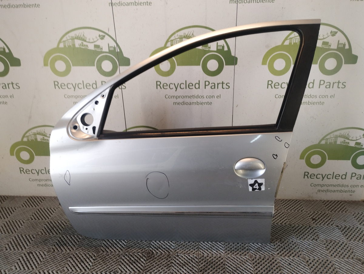Puerta Delantera Izquierda Peugeot 207 (06228887)