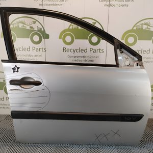 Puerta Delantera Derecha Renault Megane F2 (04814047)