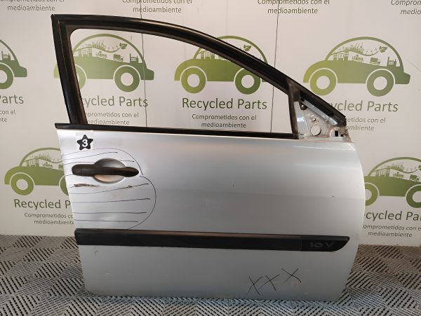 Puerta Delantera Derecha Renault Megane F2 (04814047)