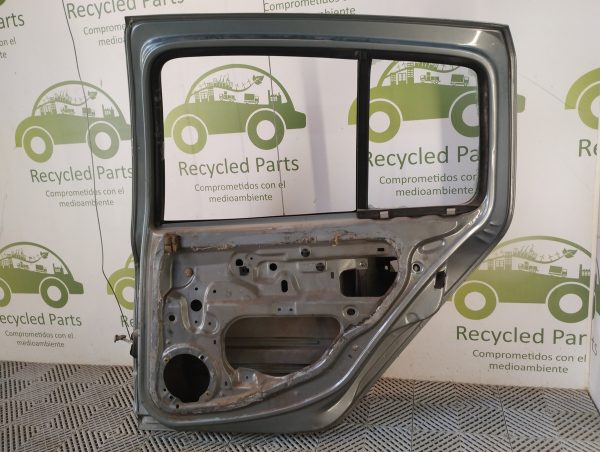 Puerta Trasera Derecha Renault Clio 2 (04494361) Lp